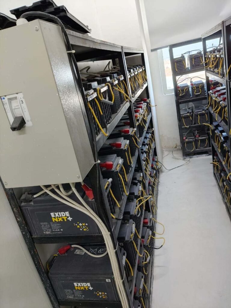 https://tecxskill.com/industrial-ups-battery-bank-installation-connection-and-maintenance/
