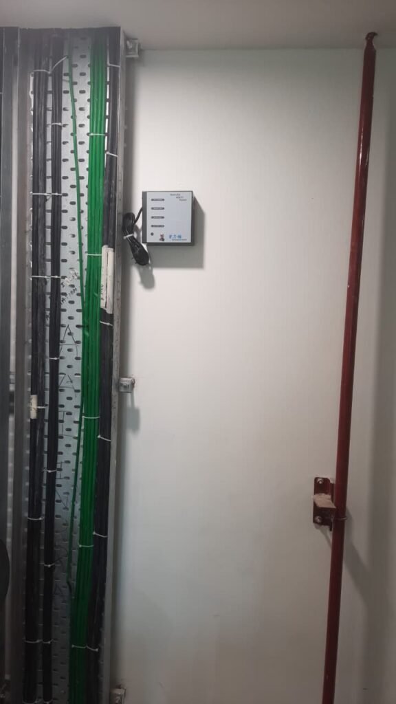 Tray Structured Routing and Cabling for Modern Workspaces 4 https://tecxskill.com/tray-structured-routing-and-cabling-for-modern-workspaces/